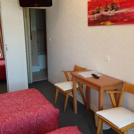 Hotel Bellevue Chambon-sur-Lac