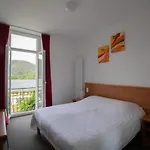 Bellevue 2* Chambon-sur-Lac