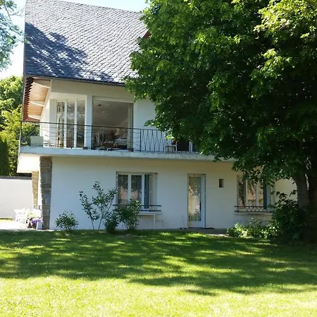 Bellevue ホテル 2*