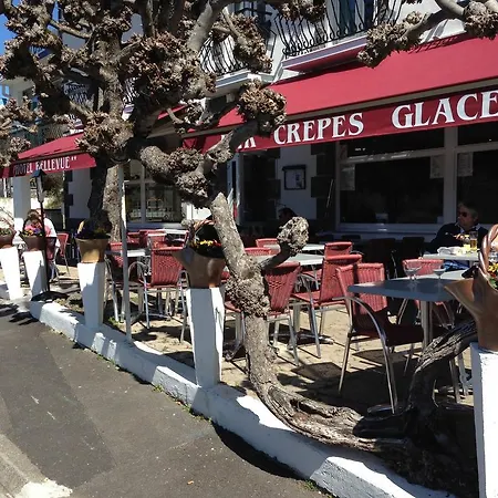 Bellevue 2* Chambon-sur-Lac