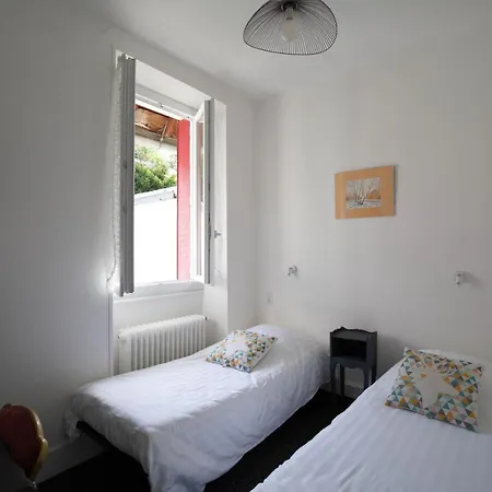 Bellevue 2* Chambon-sur-Lac