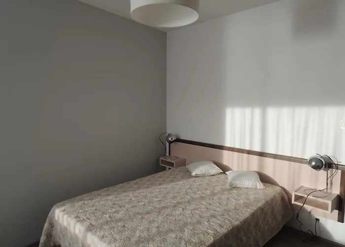 Отель Bellevue 2*