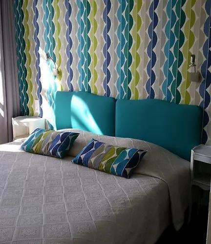 Отель Bellevue Шамбон-сюр-Лак