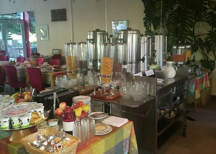 Отель Bellevue 2*