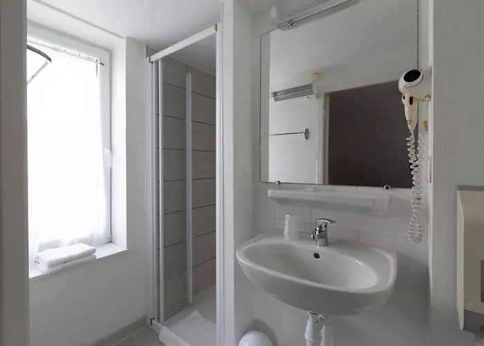 Bellevue 2* Chambon-sur-Lac